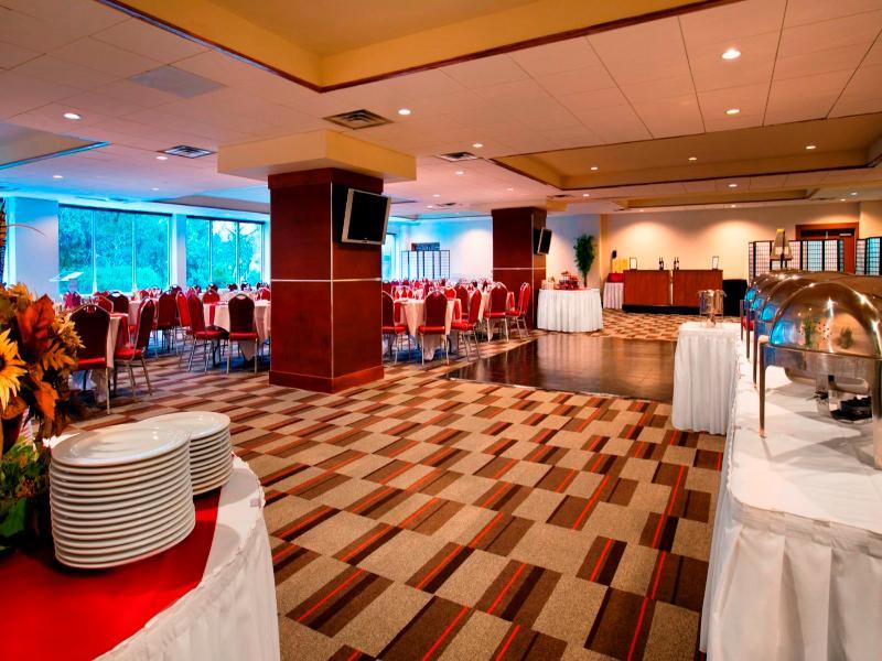 Four Points By Sheraton Victoria Gateway Langford Ngoại thất bức ảnh